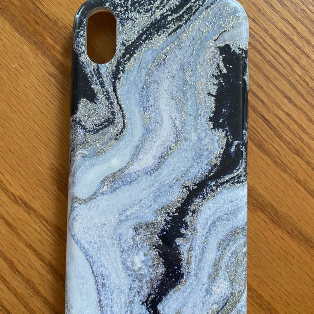 Marble-style iPhone XR phone case